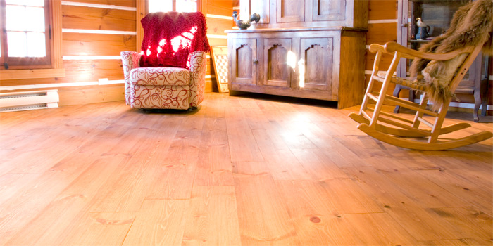 Plancher de pin huilé